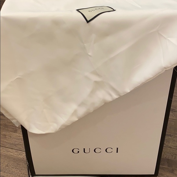 Authentic Gucci Supreme Canvas Backpack - Picture 7 of 11